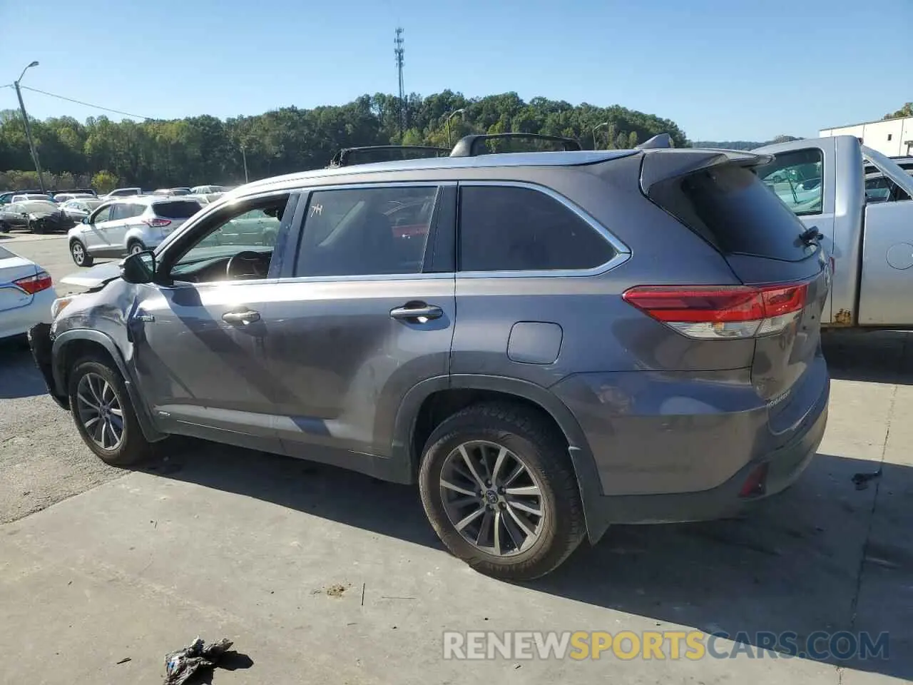 2 fotografías del automóvil dañado 5TDJGRFH7KS061766 TOYOTA HIGHLANDER 2019