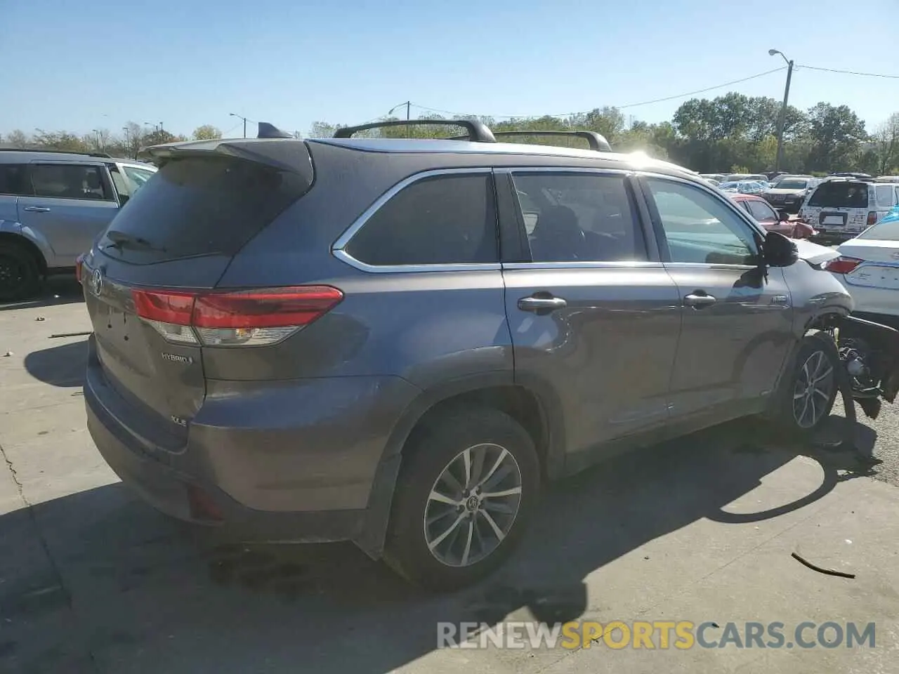 3 fotografías del automóvil dañado 5TDJGRFH7KS061766 TOYOTA HIGHLANDER 2019