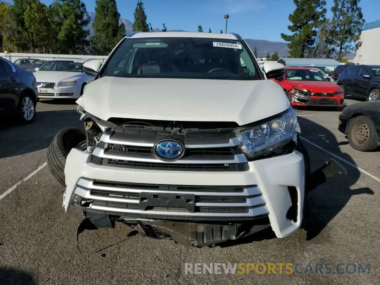 5 fotografías del automóvil dañado 5TDJGRFH8KS067544 TOYOTA HIGHLANDER 2019