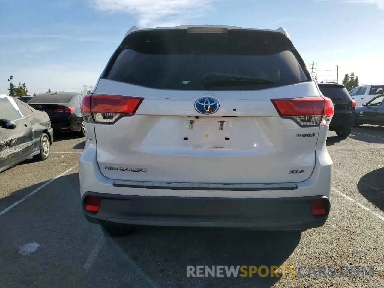 6 fotografías del automóvil dañado 5TDJGRFH8KS067544 TOYOTA HIGHLANDER 2019