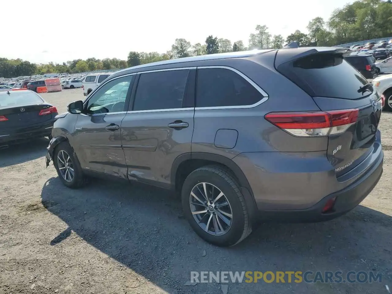 2 fotografías del automóvil dañado 5TDJGRFH8KS074171 TOYOTA HIGHLANDER 2019