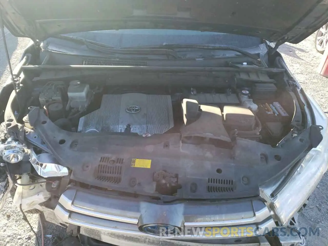 12 fotografías del automóvil dañado 5TDJGRFH9KS070422 TOYOTA HIGHLANDER 2019