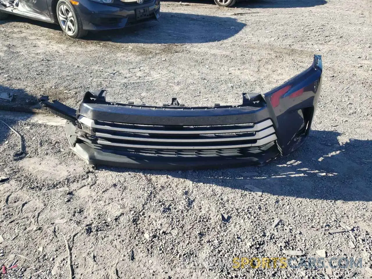 13 fotografías del automóvil dañado 5TDJGRFH9KS070422 TOYOTA HIGHLANDER 2019