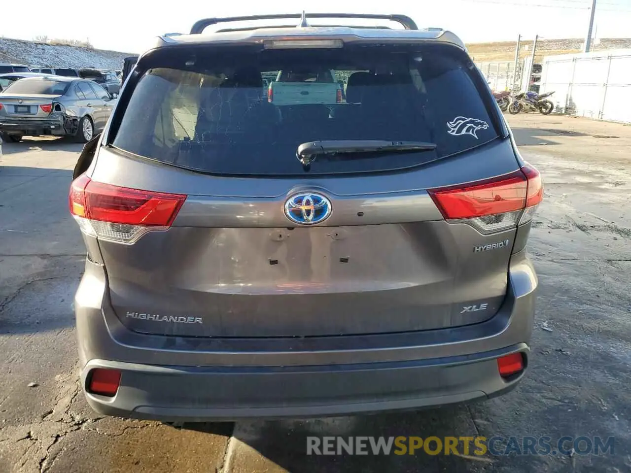 6 fotografías del automóvil dañado 5TDJGRFHXKS075502 TOYOTA HIGHLANDER 2019