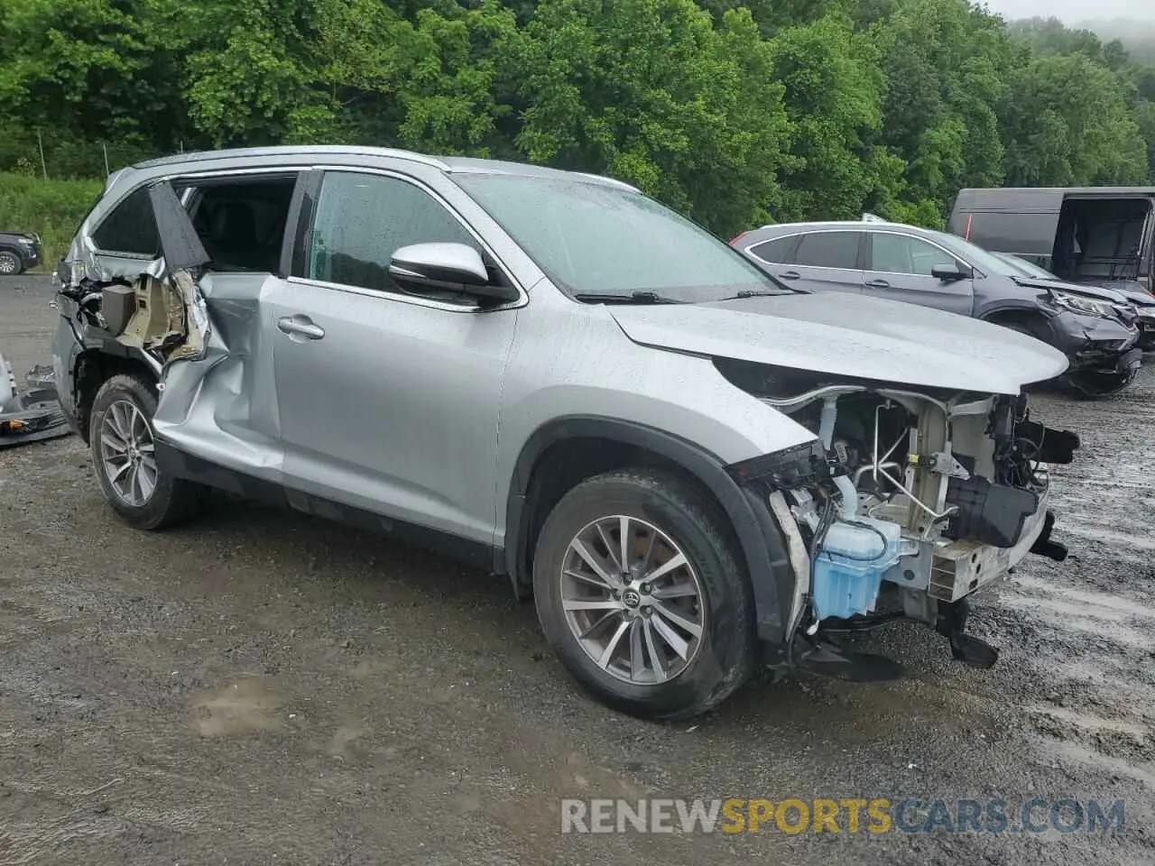 4 fotografías del automóvil dañado 5TDJZRFH0KS591068 TOYOTA HIGHLANDER 2019