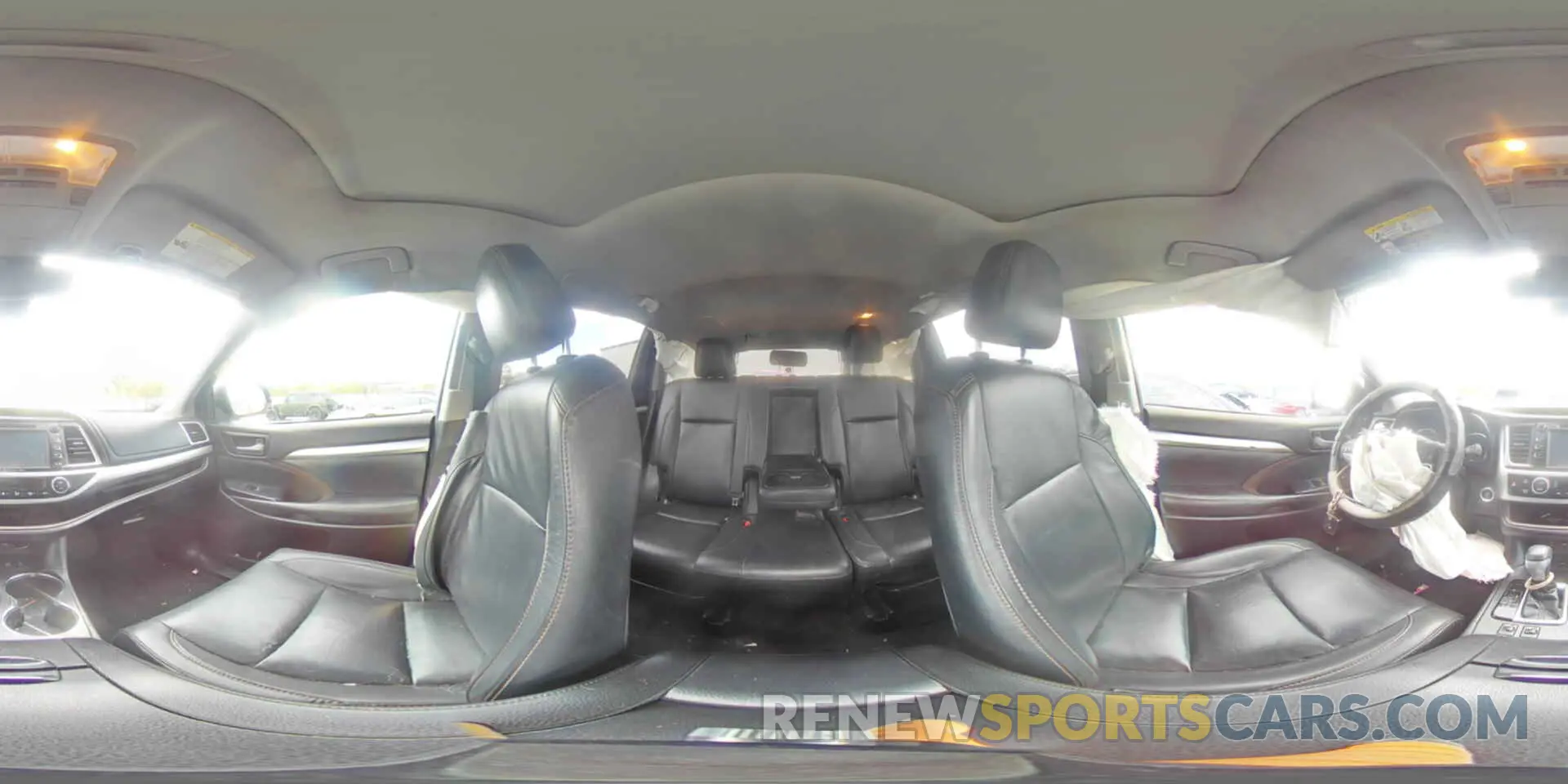 13 fotografías del automóvil dañado 5TDJZRFH0KS593872 TOYOTA HIGHLANDER 2019