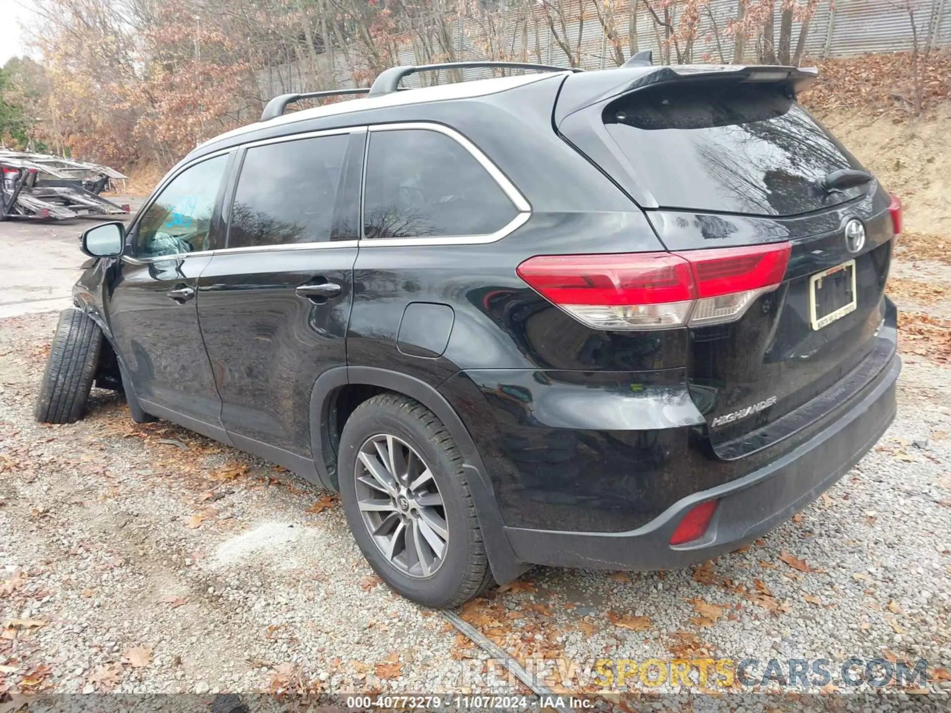 3 fotografías del automóvil dañado 5TDJZRFH0KS617099 TOYOTA HIGHLANDER 2019