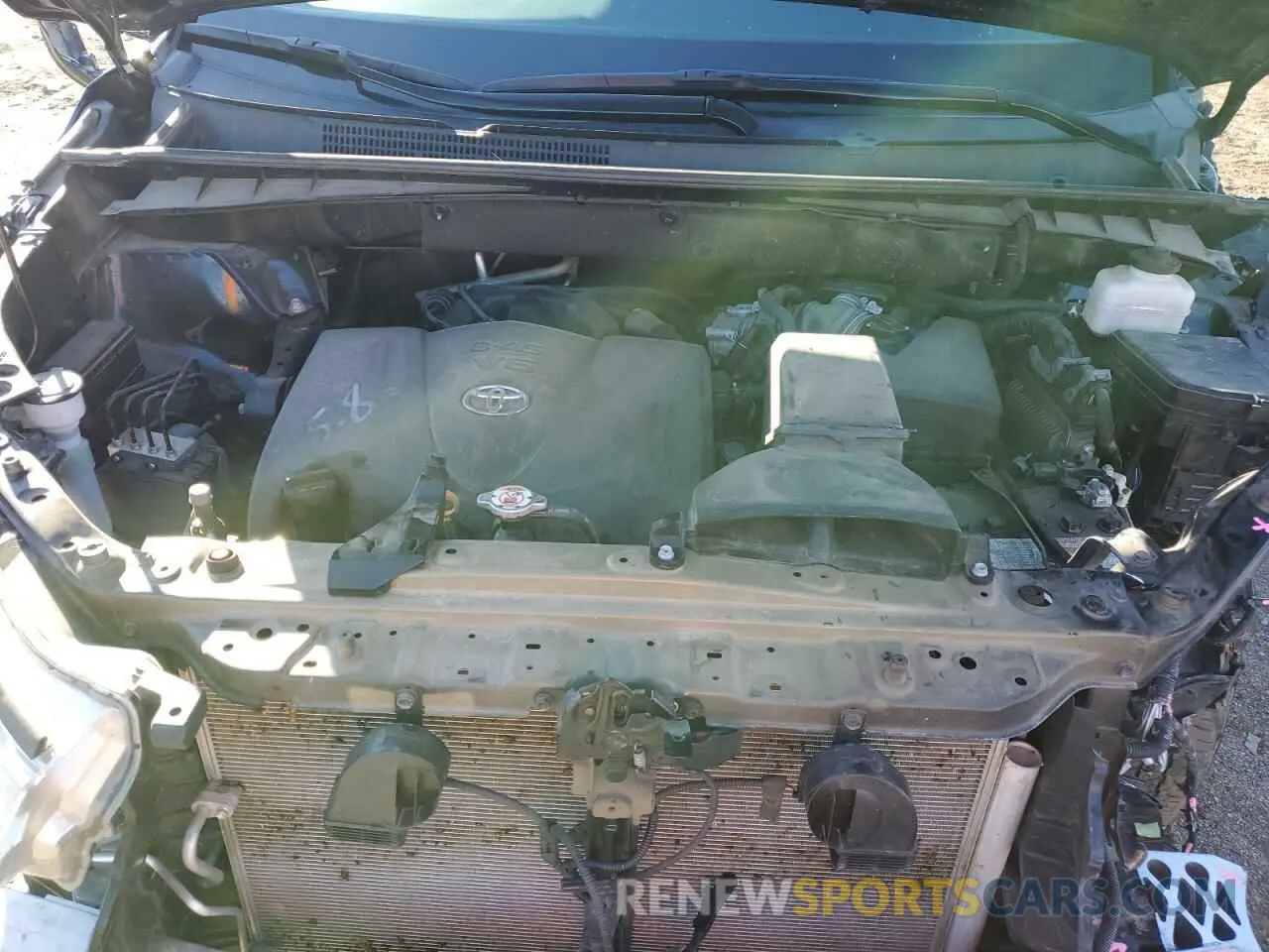 12 fotografías del automóvil dañado 5TDJZRFH0KS618270 TOYOTA HIGHLANDER 2019