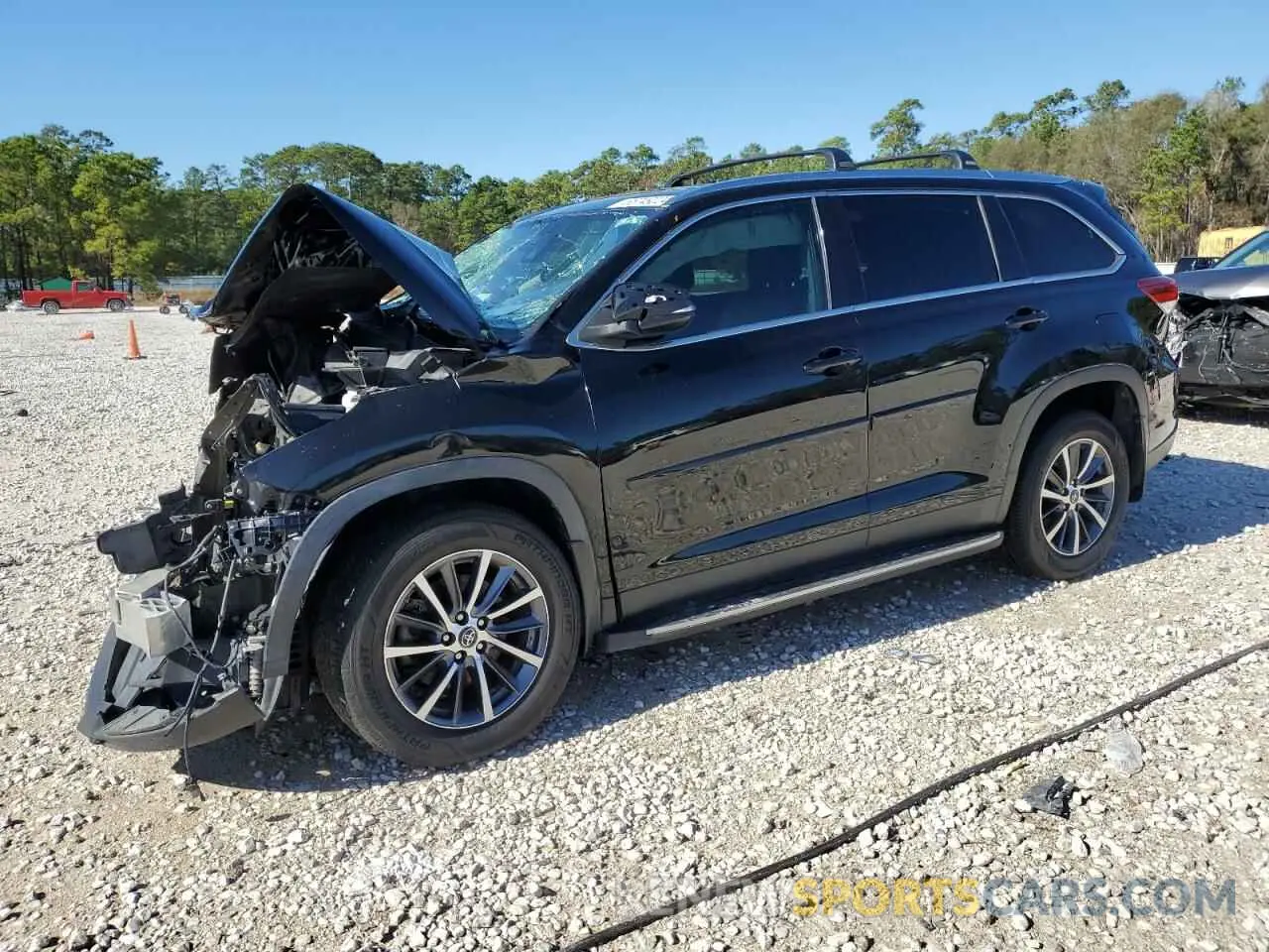 1 fotografías del automóvil dañado 5TDJZRFH0KS618463 TOYOTA HIGHLANDER 2019
