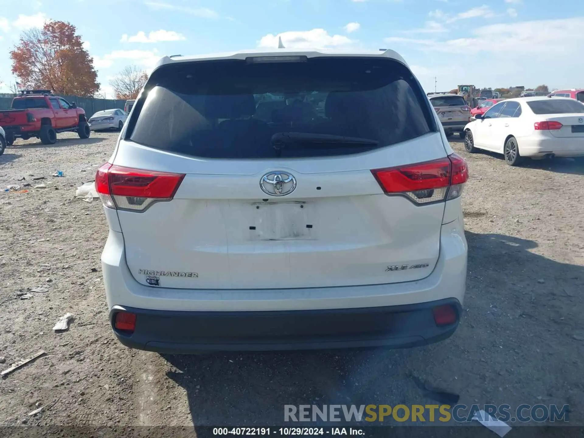 16 fotografías del automóvil dañado 5TDJZRFH0KS705473 TOYOTA HIGHLANDER 2019