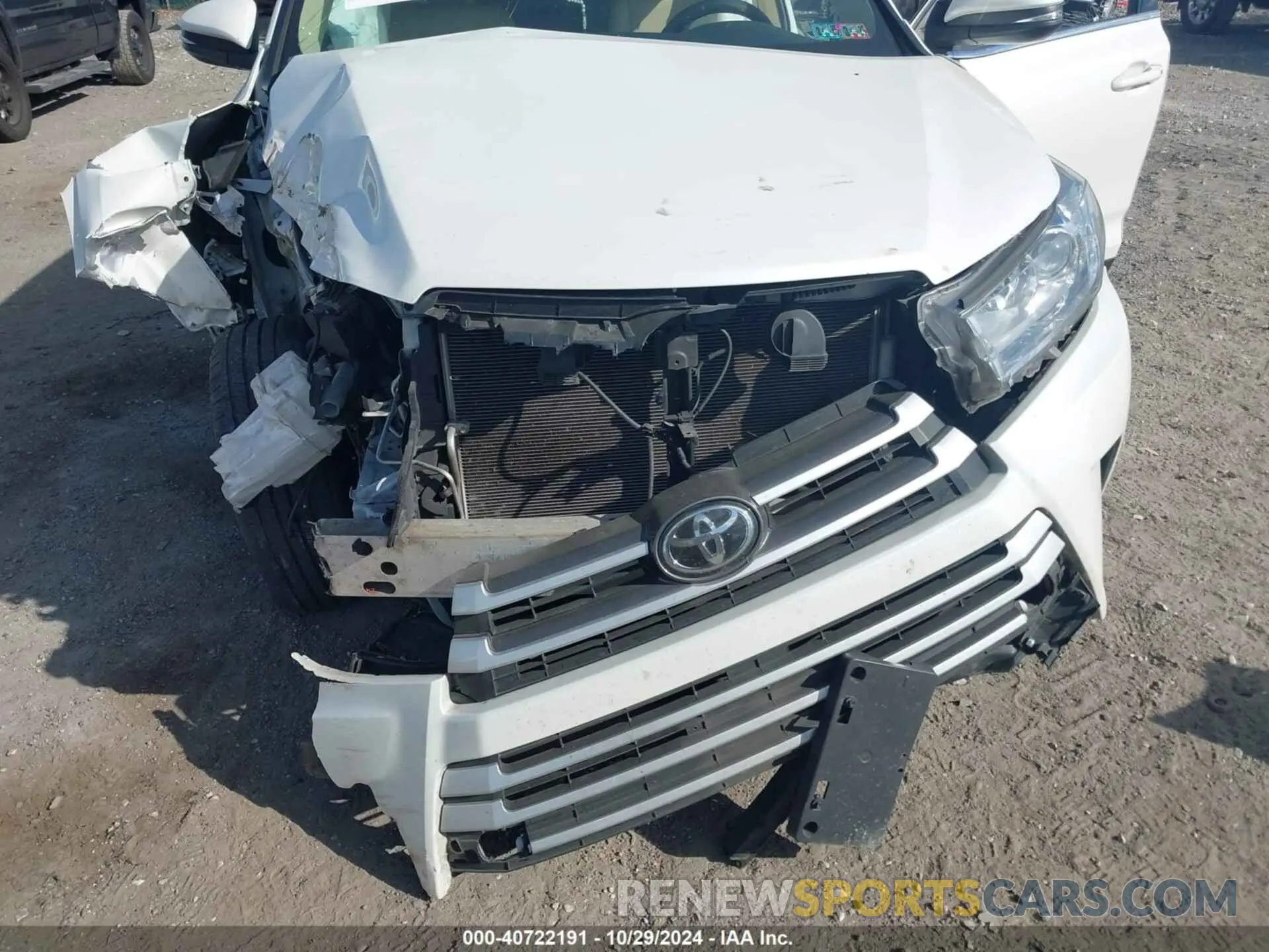 6 fotografías del automóvil dañado 5TDJZRFH0KS705473 TOYOTA HIGHLANDER 2019