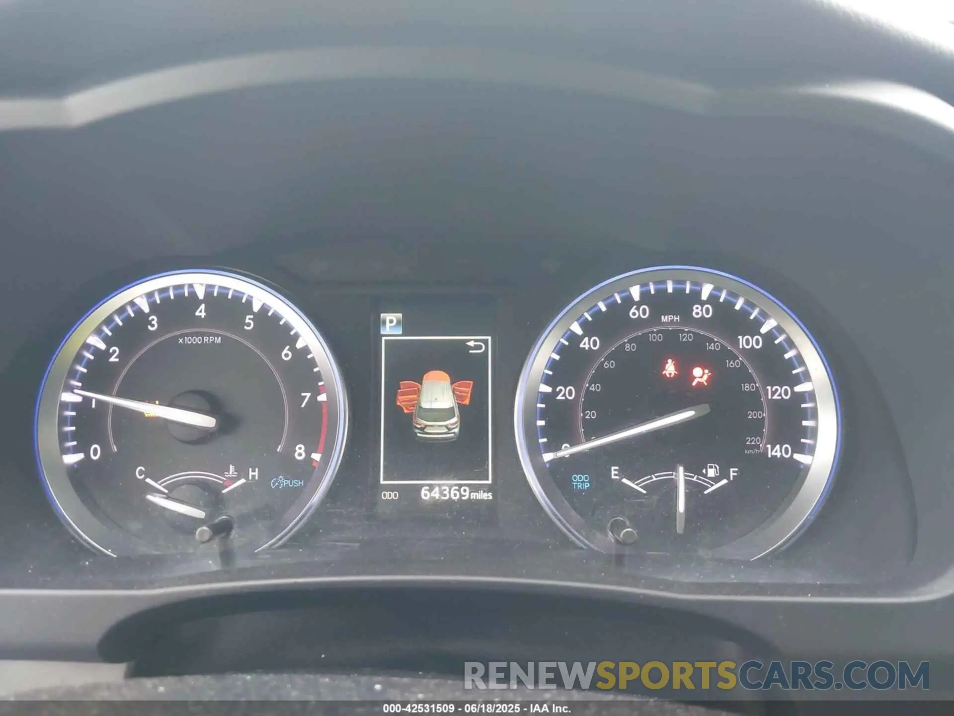 7 fotografías del automóvil dañado 5TDJZRFH0KS722418 TOYOTA HIGHLANDER 2019
