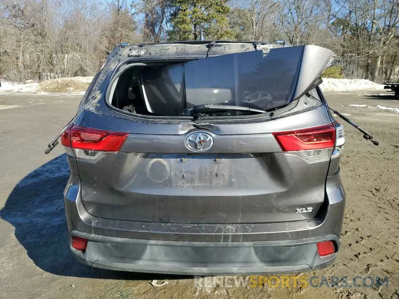 6 fotografías del automóvil dañado 5TDJZRFH0KS740465 TOYOTA HIGHLANDER 2019