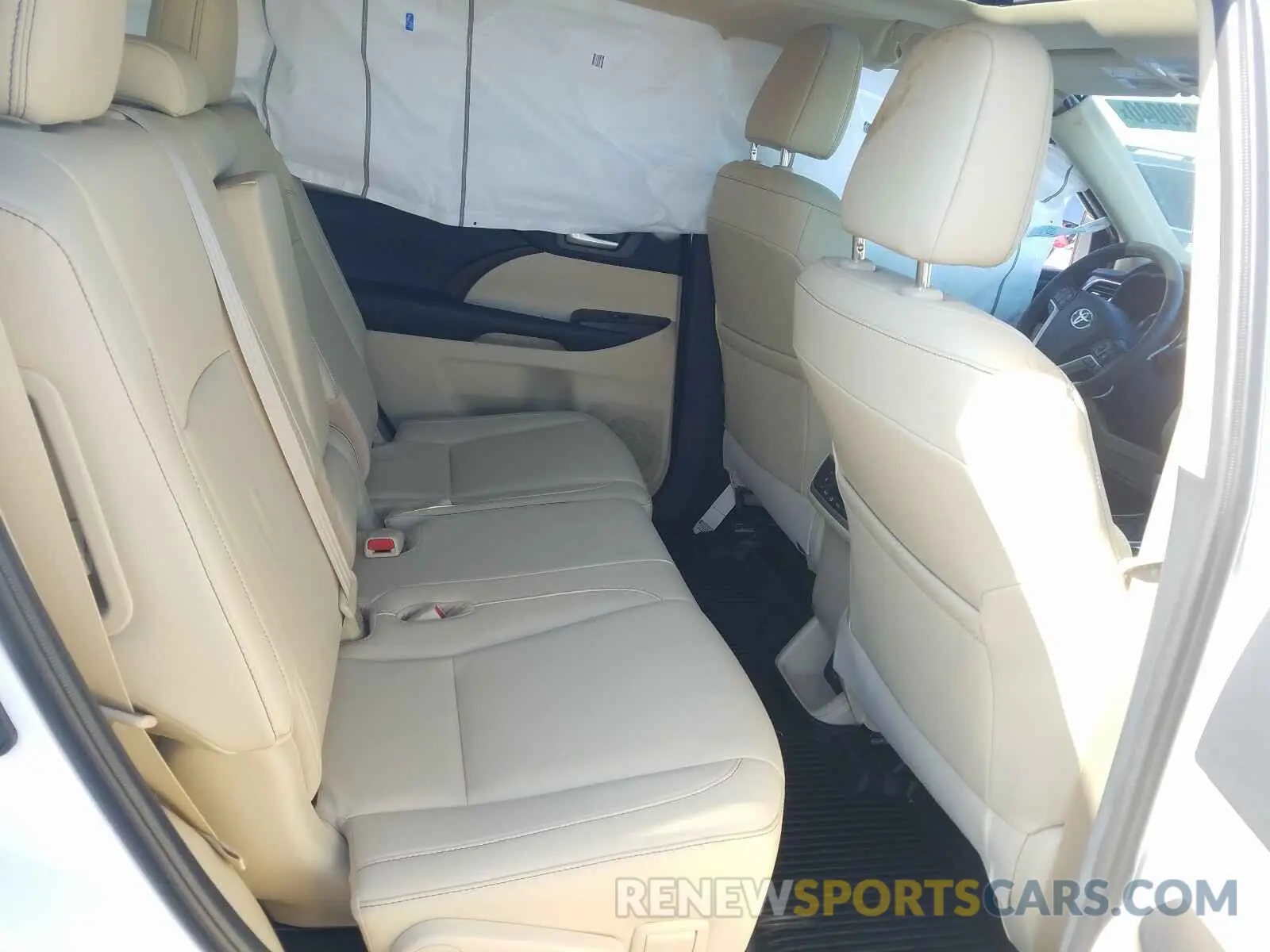 6 fotografías del automóvil dañado 5TDJZRFH0KS916009 TOYOTA HIGHLANDER 2019