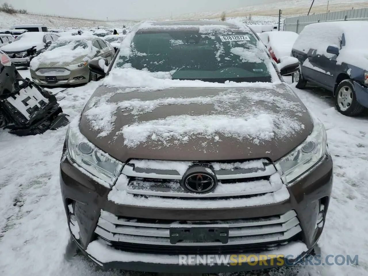 5 fotografías del automóvil dañado 5TDJZRFH0KS940813 TOYOTA HIGHLANDER 2019