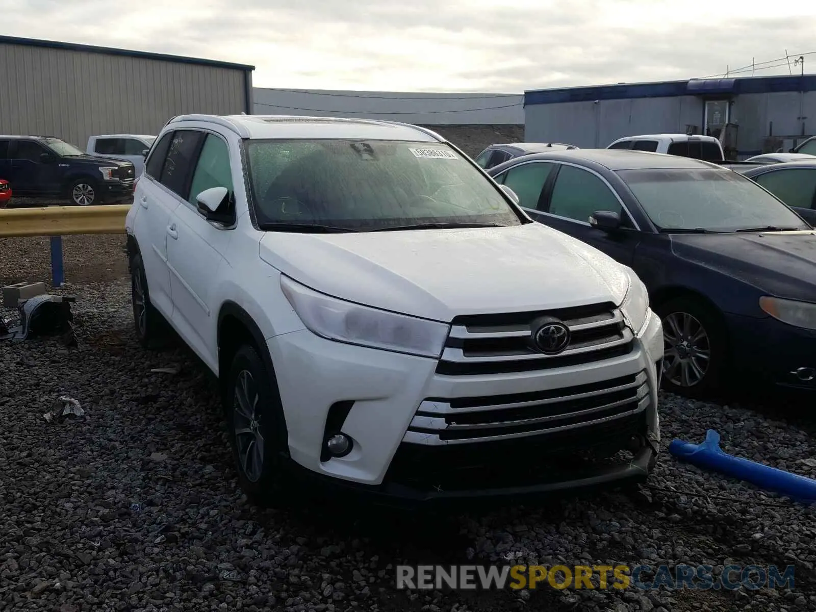 1 fotografías del automóvil dañado 5TDJZRFH0KS997867 TOYOTA HIGHLANDER 2019