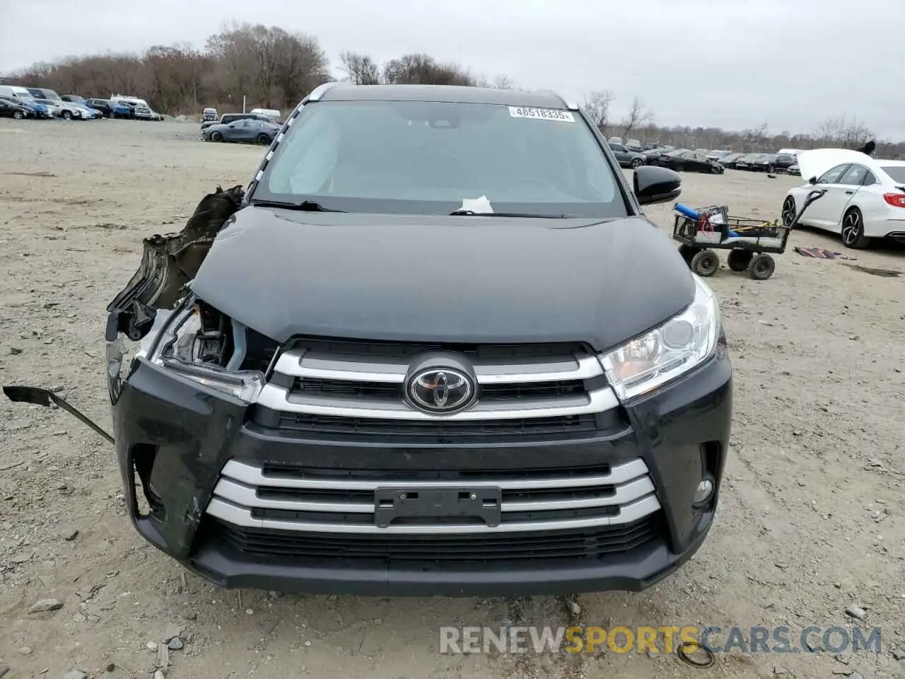 5 fotografías del automóvil dañado 5TDJZRFH1KS563361 TOYOTA HIGHLANDER 2019