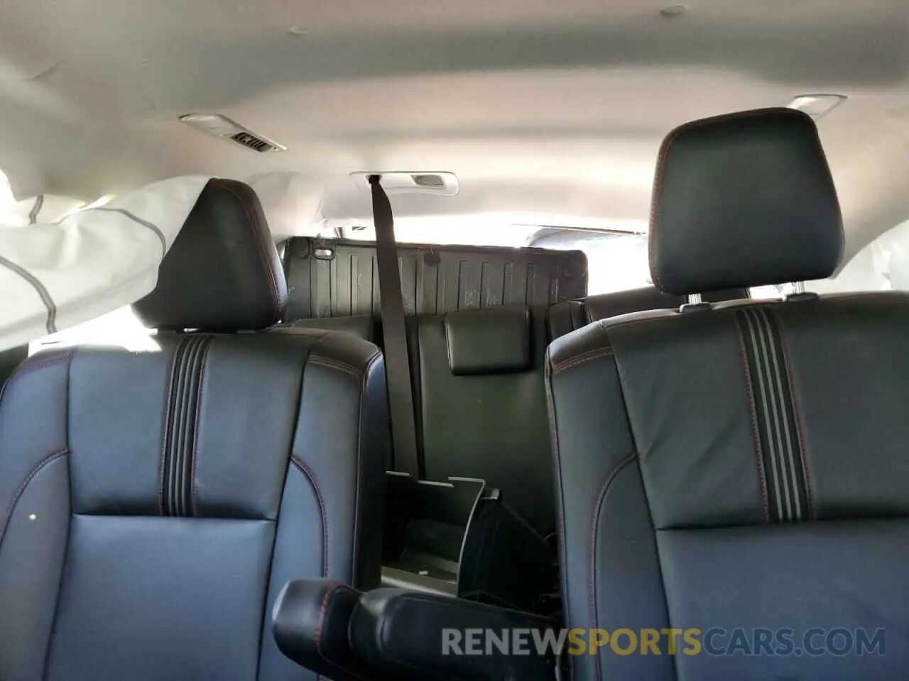 10 fotografías del automóvil dañado 5TDJZRFH1KS571993 TOYOTA HIGHLANDER 2019