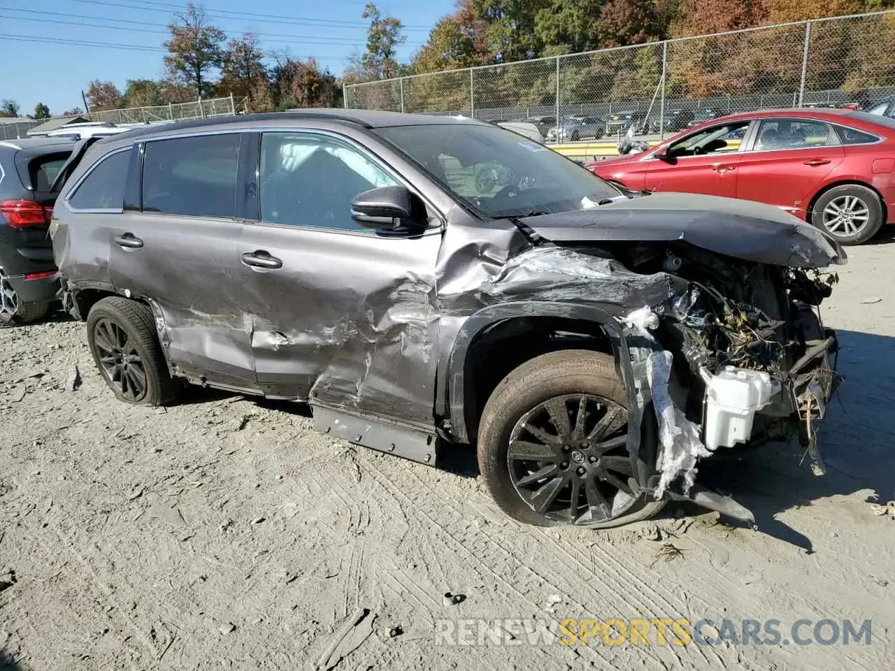 4 fotografías del automóvil dañado 5TDJZRFH1KS571993 TOYOTA HIGHLANDER 2019