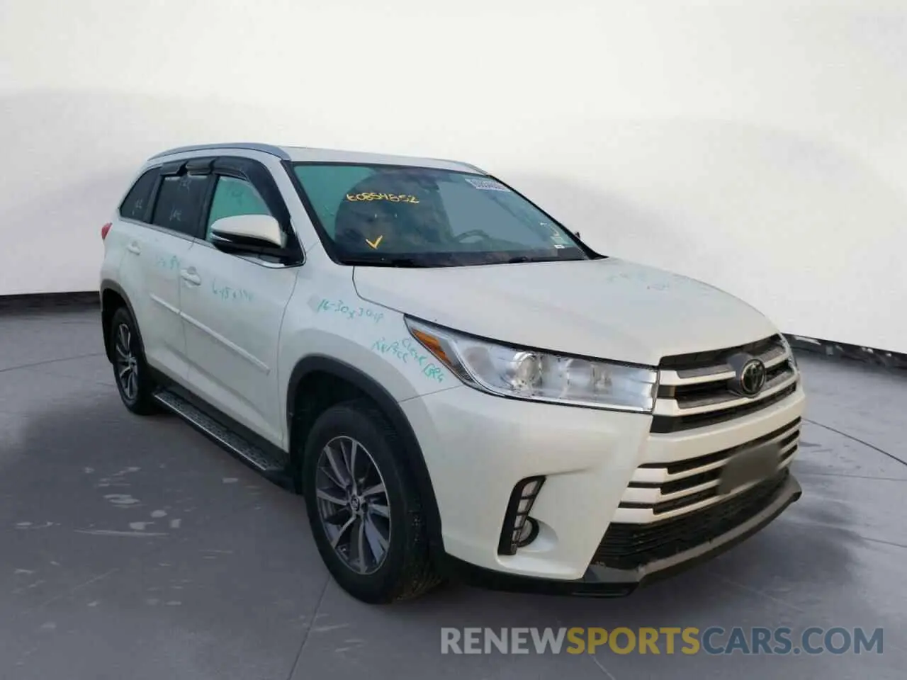 1 fotografías del automóvil dañado 5TDJZRFH1KS589300 TOYOTA HIGHLANDER 2019