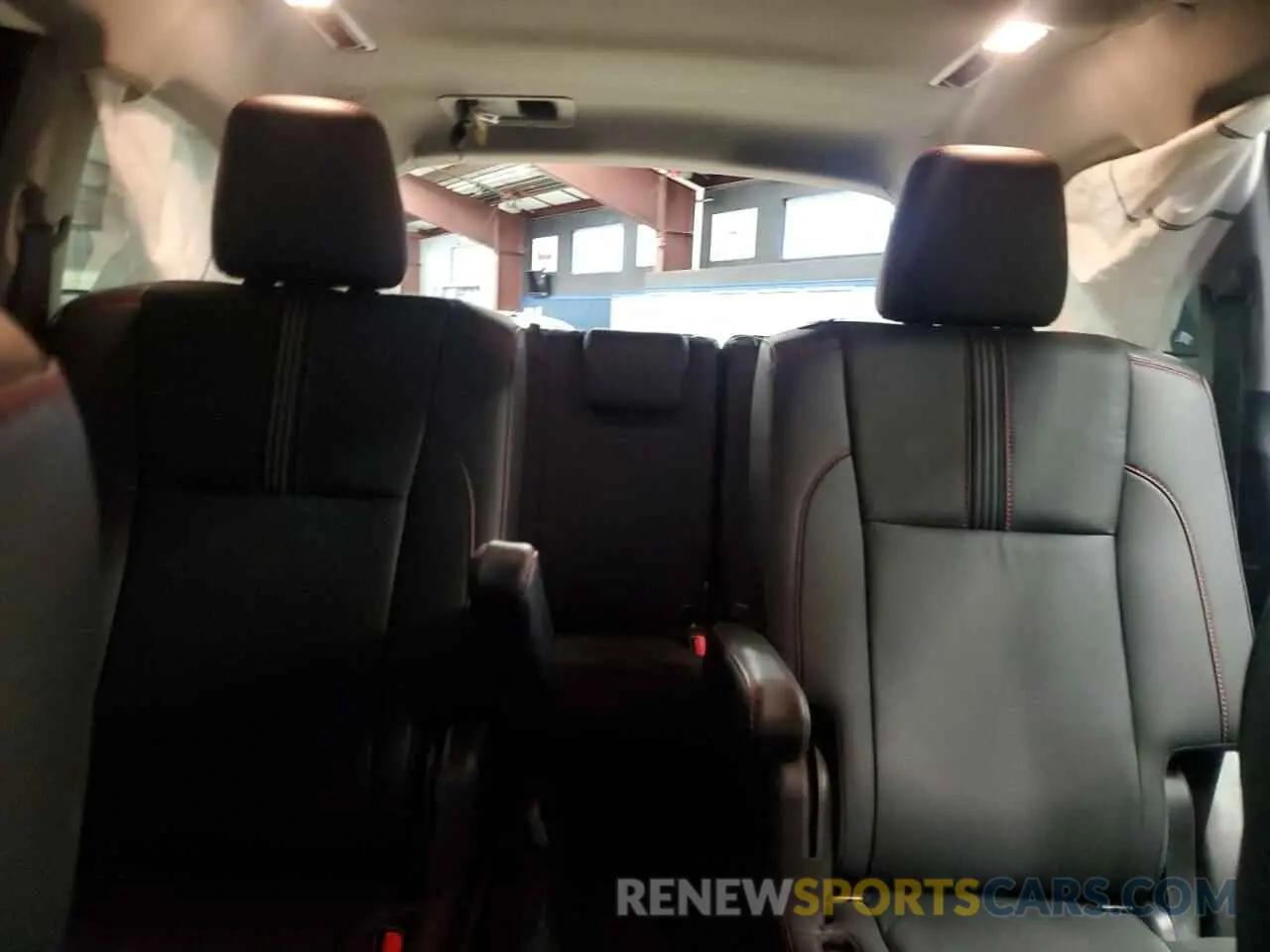 10 fotografías del automóvil dañado 5TDJZRFH1KS622330 TOYOTA HIGHLANDER 2019