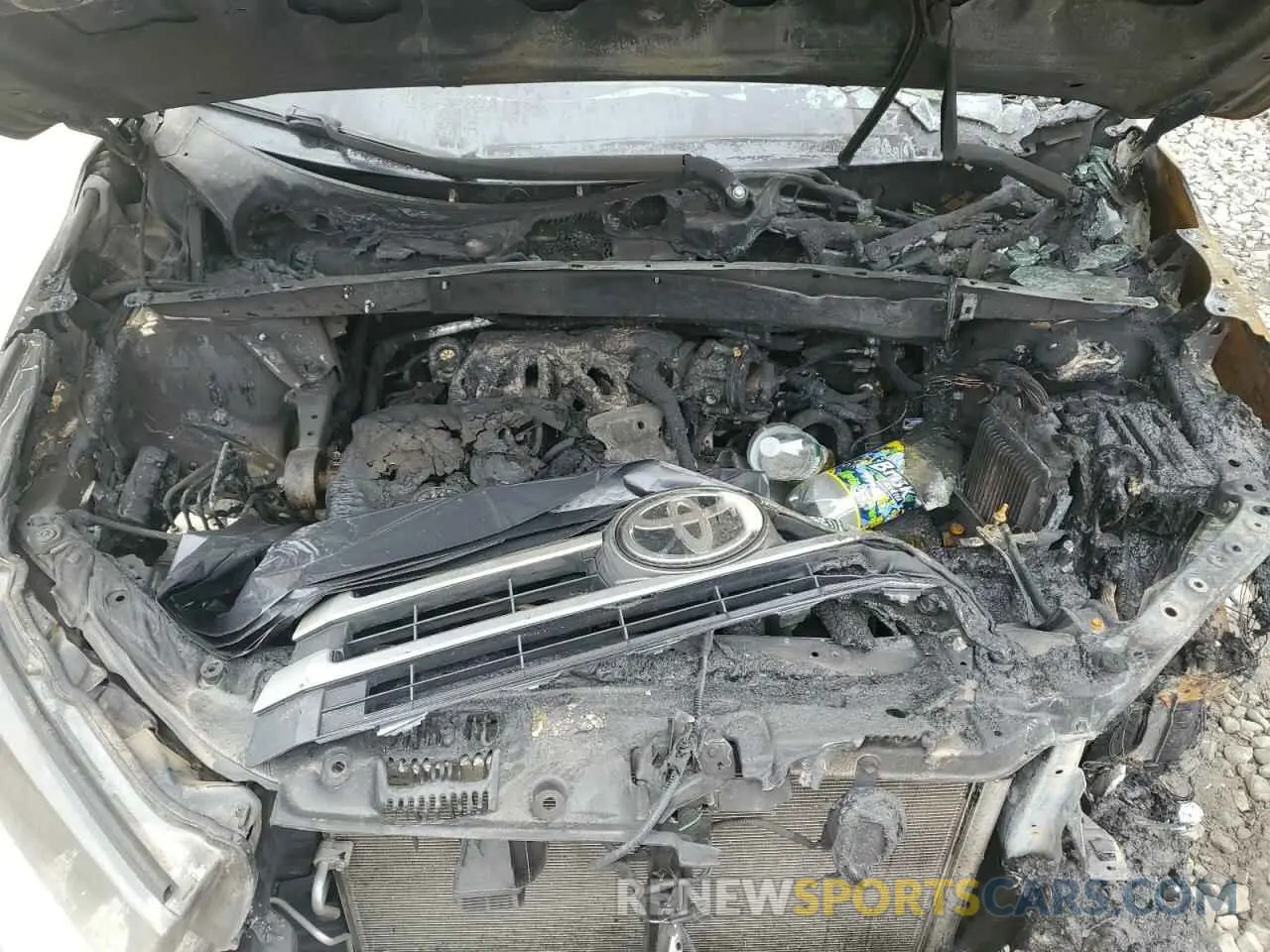 12 fotografías del automóvil dañado 5TDJZRFH1KS714893 TOYOTA HIGHLANDER 2019