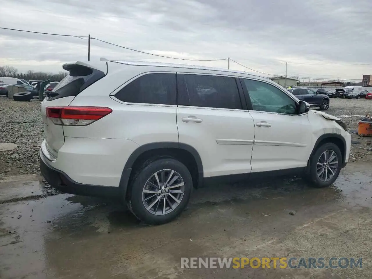 3 fotografías del automóvil dañado 5TDJZRFH1KS714893 TOYOTA HIGHLANDER 2019