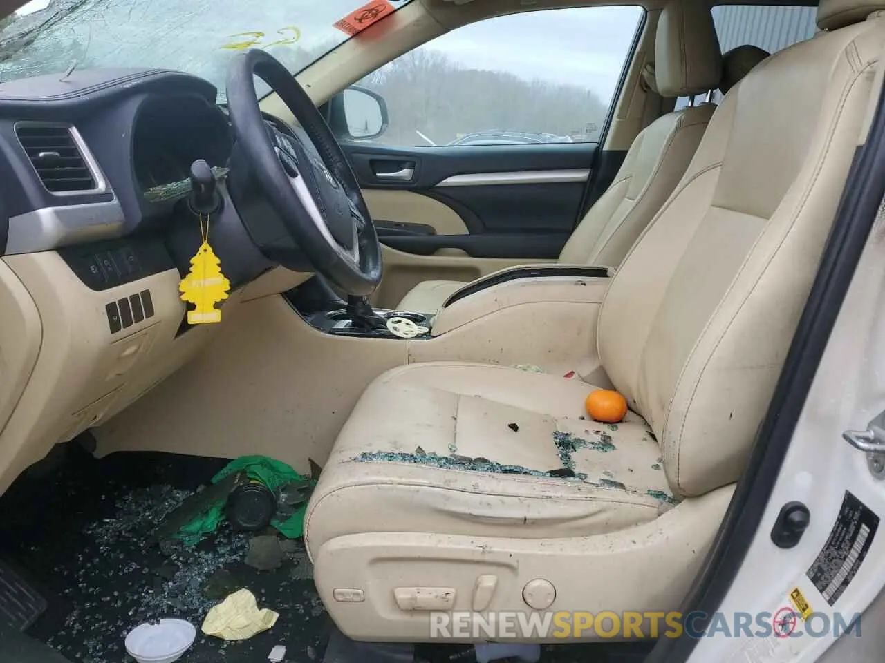 7 fotografías del automóvil dañado 5TDJZRFH1KS714893 TOYOTA HIGHLANDER 2019