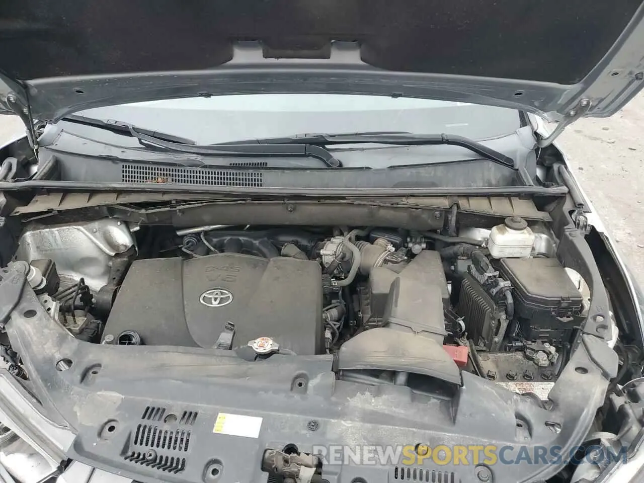 12 fotografías del automóvil dañado 5TDJZRFH1KS719169 TOYOTA HIGHLANDER 2019