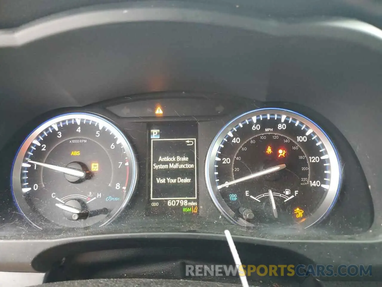 9 fotografías del automóvil dañado 5TDJZRFH1KS719169 TOYOTA HIGHLANDER 2019