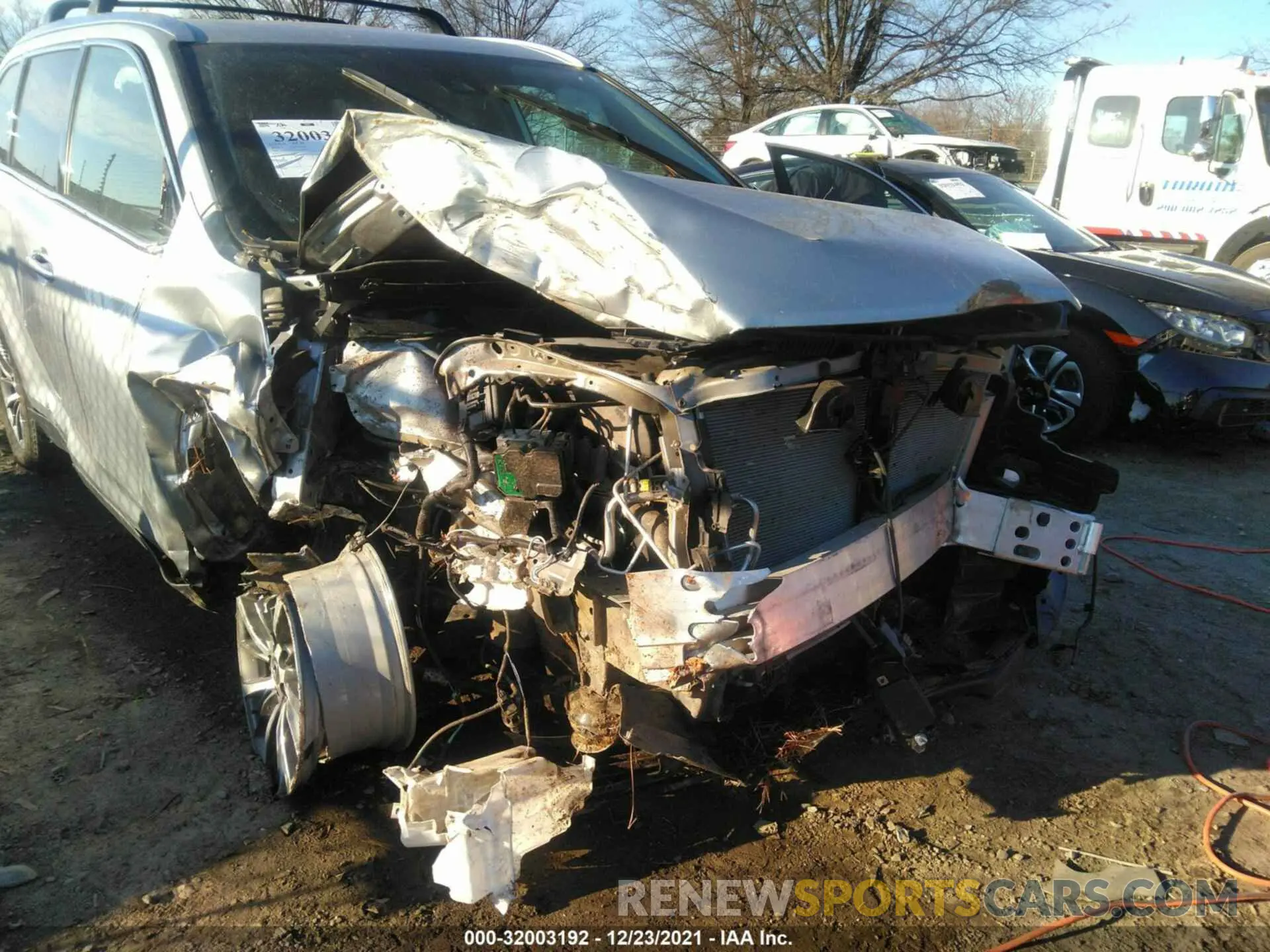 6 fotografías del automóvil dañado 5TDJZRFH1KS932073 TOYOTA HIGHLANDER 2019