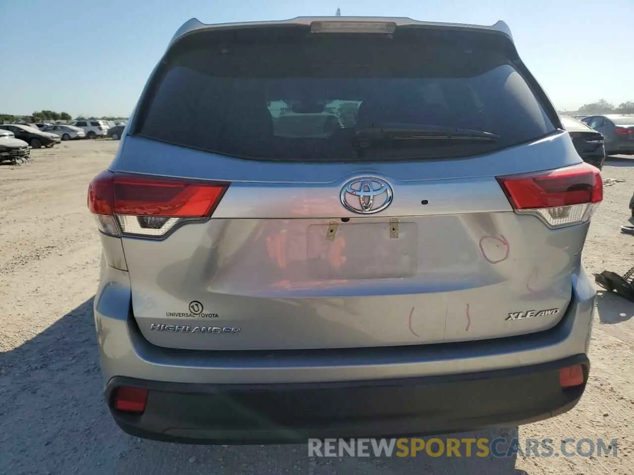 6 fotografías del automóvil dañado 5TDJZRFH1KS953070 TOYOTA HIGHLANDER 2019