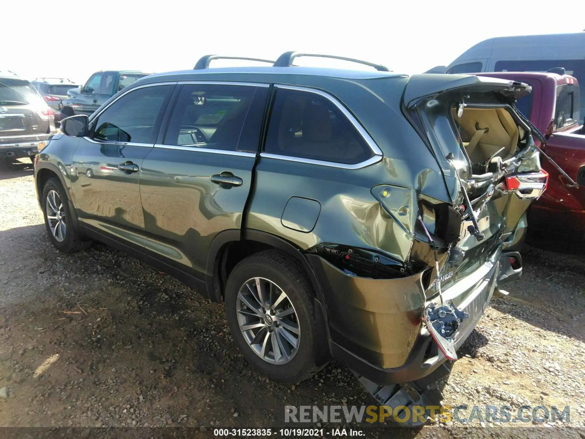 3 fotografías del automóvil dañado 5TDJZRFH1KS956986 TOYOTA HIGHLANDER 2019