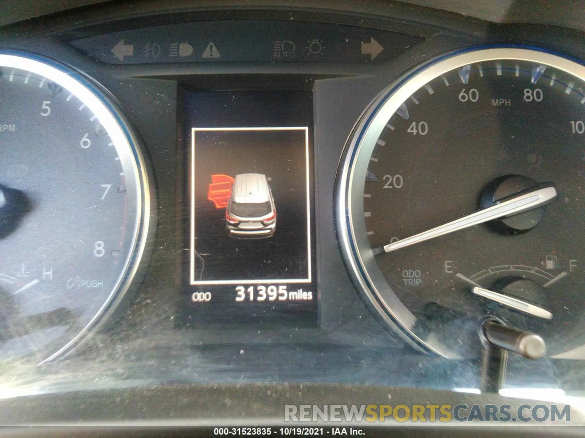 7 fotografías del automóvil dañado 5TDJZRFH1KS956986 TOYOTA HIGHLANDER 2019