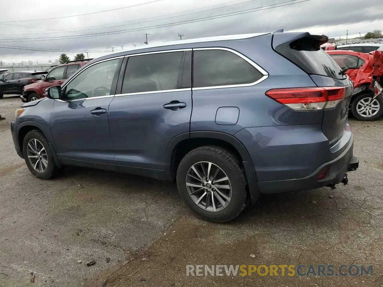 2 fotografías del automóvil dañado 5TDJZRFH1KS959127 TOYOTA HIGHLANDER 2019