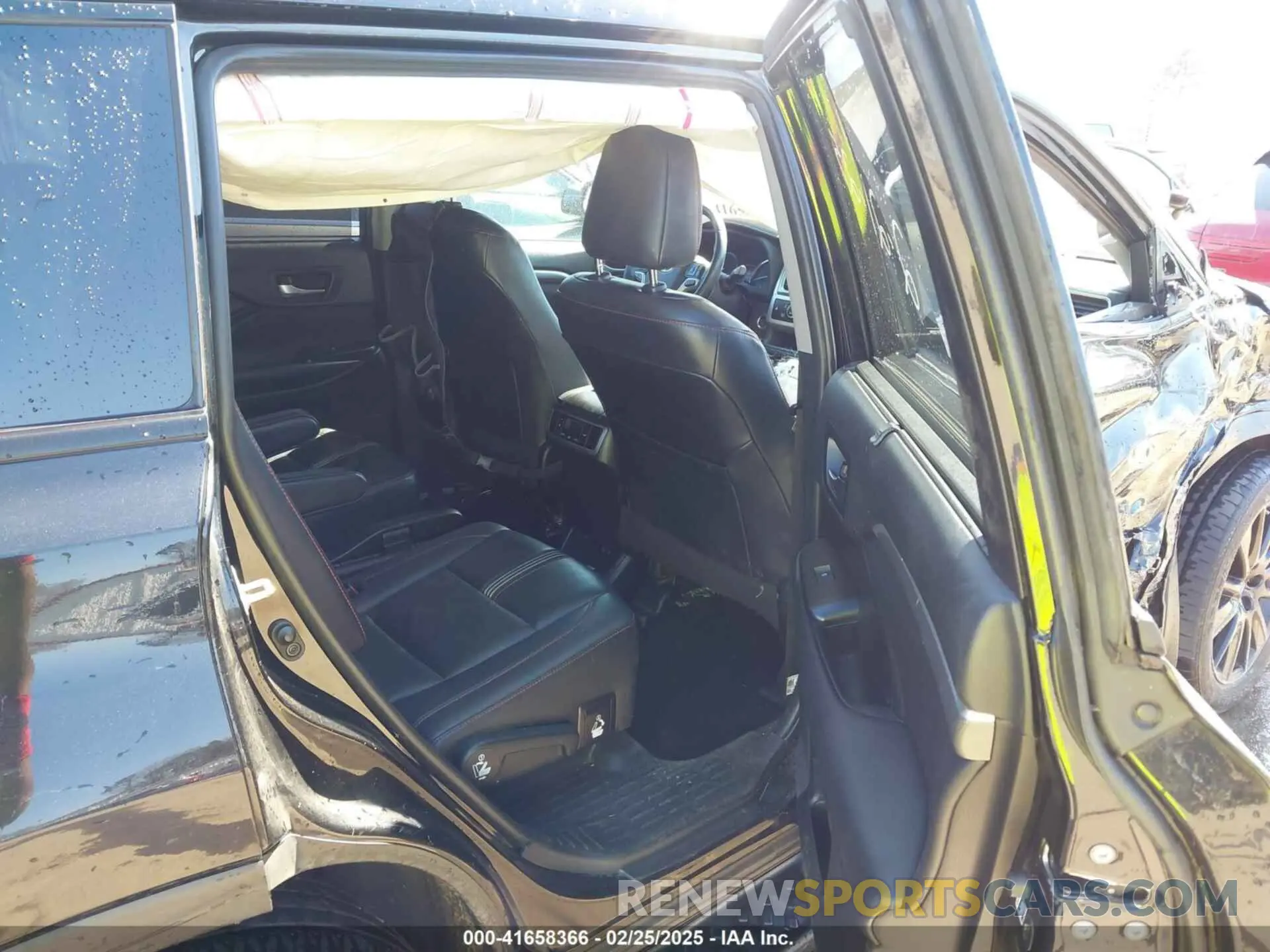 8 fotografías del automóvil dañado 5TDJZRFH1KS970824 TOYOTA HIGHLANDER 2019