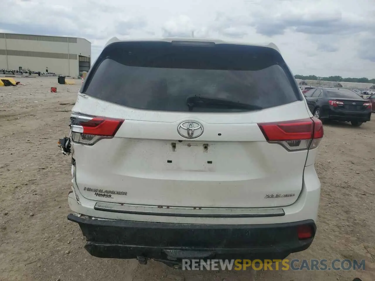 6 fotografías del automóvil dañado 5TDJZRFH2KS570786 TOYOTA HIGHLANDER 2019