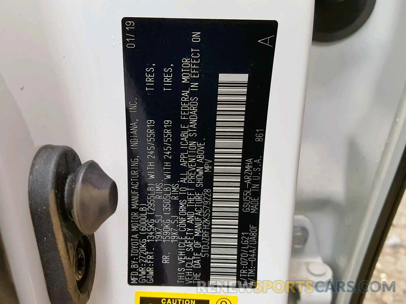 10 fotografías del automóvil dañado 5TDJZRFH2KS579228 TOYOTA HIGHLANDER 2019