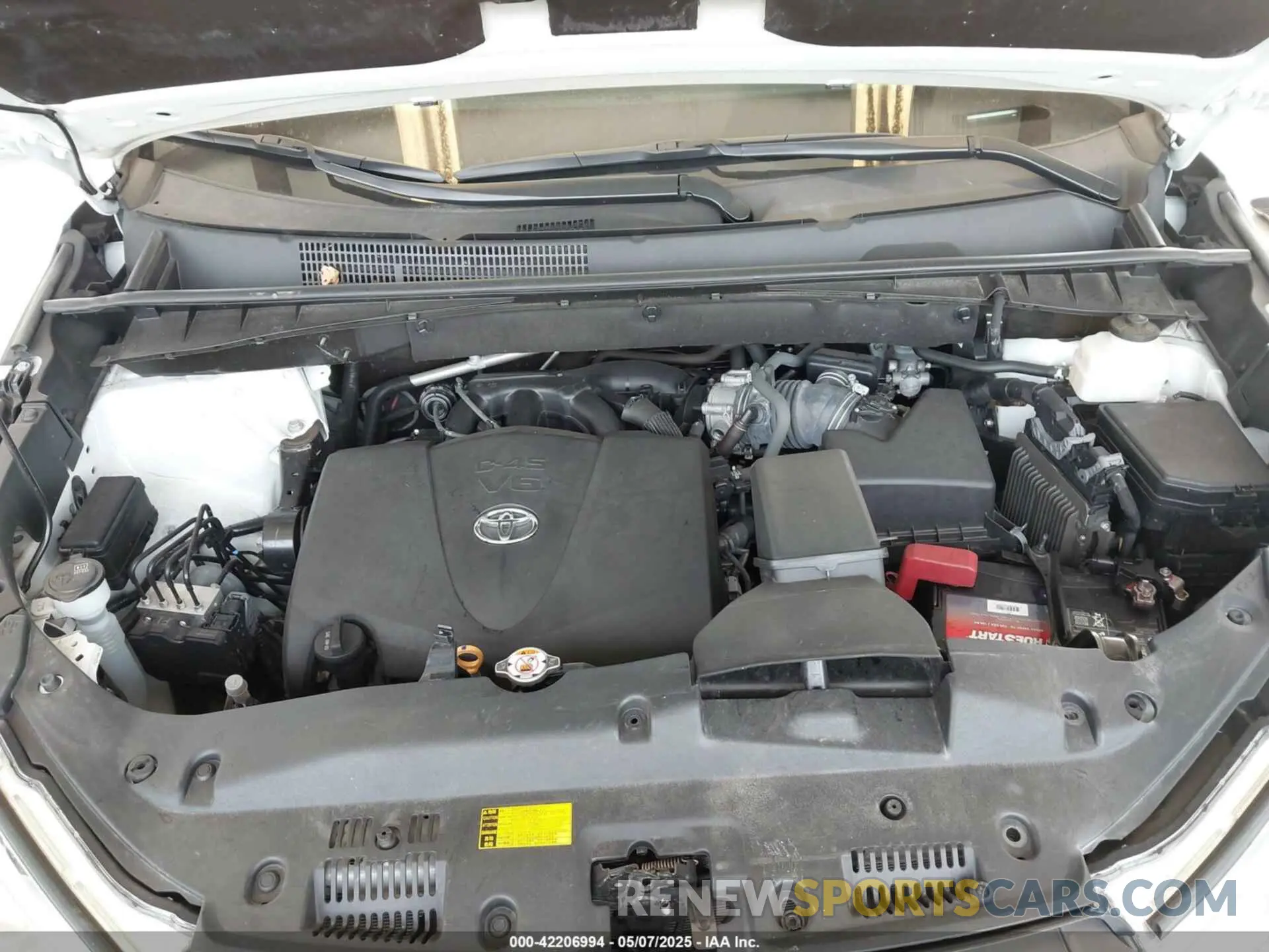 10 fotografías del automóvil dañado 5TDJZRFH2KS588298 TOYOTA HIGHLANDER 2019