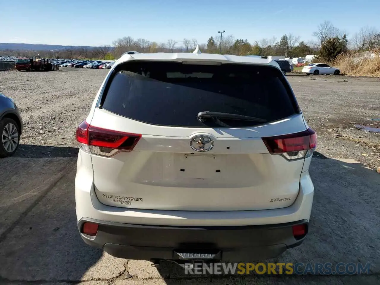 6 fotografías del automóvil dañado 5TDJZRFH2KS599334 TOYOTA HIGHLANDER 2019