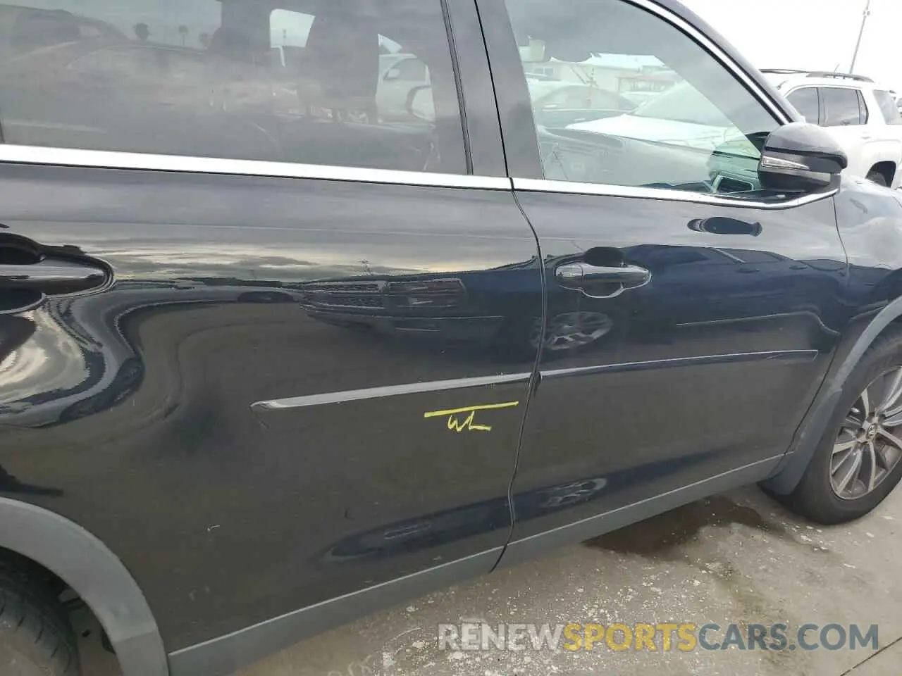 13 fotografías del automóvil dañado 5TDJZRFH2KS606962 TOYOTA HIGHLANDER 2019