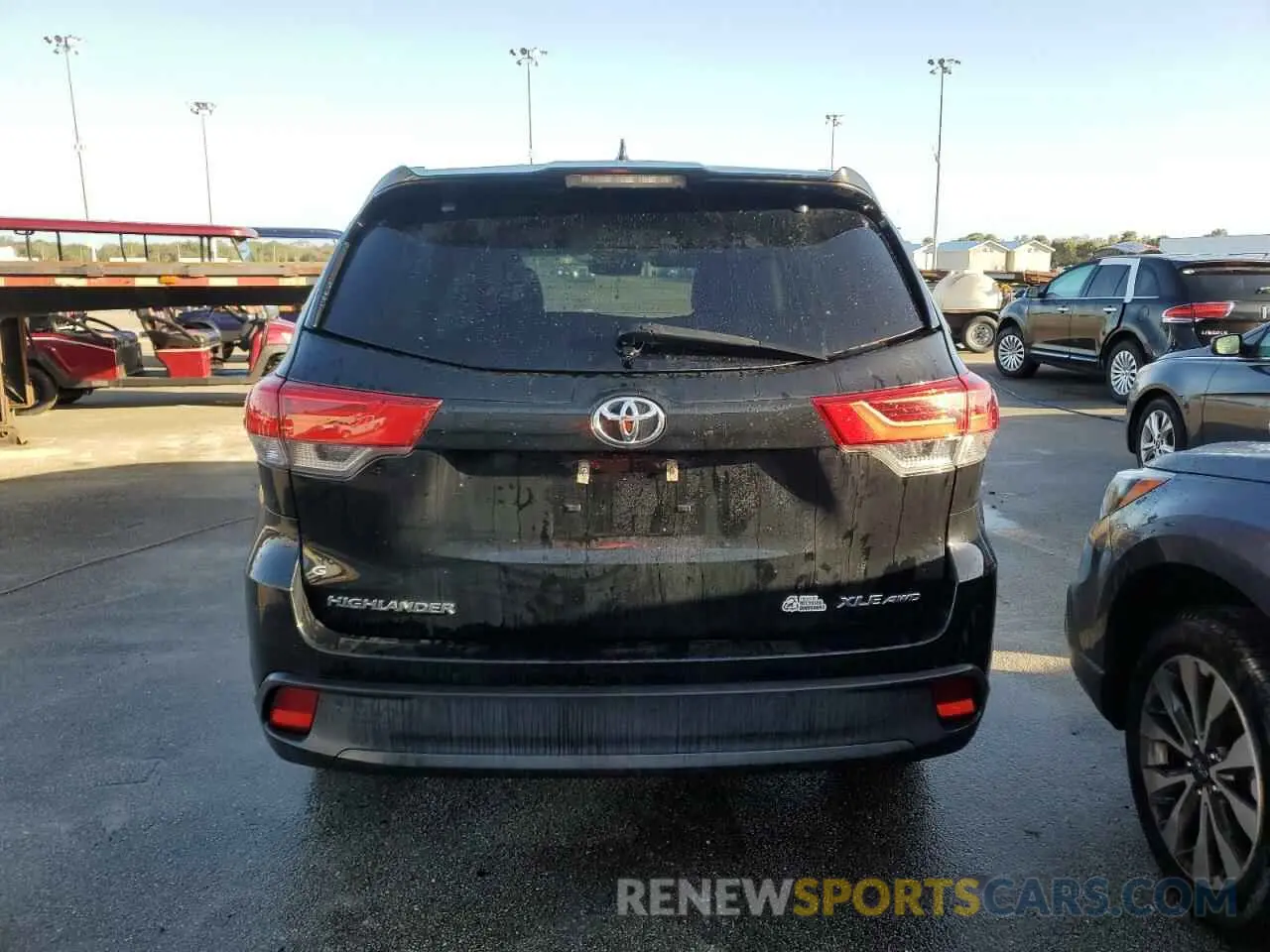 6 fotografías del automóvil dañado 5TDJZRFH2KS606962 TOYOTA HIGHLANDER 2019