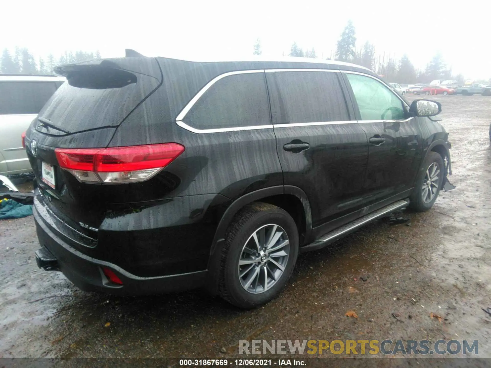 4 fotografías del automóvil dañado 5TDJZRFH2KS620215 TOYOTA HIGHLANDER 2019