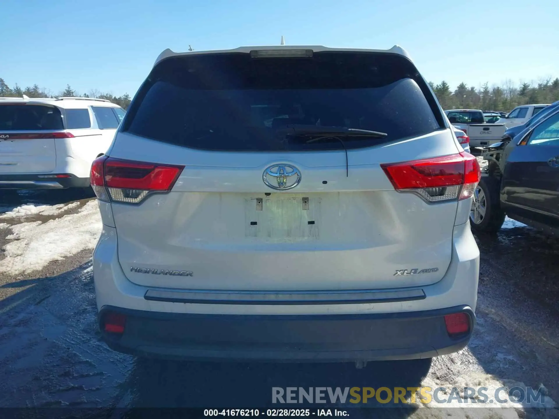 17 fotografías del automóvil dañado 5TDJZRFH2KS623101 TOYOTA HIGHLANDER 2019