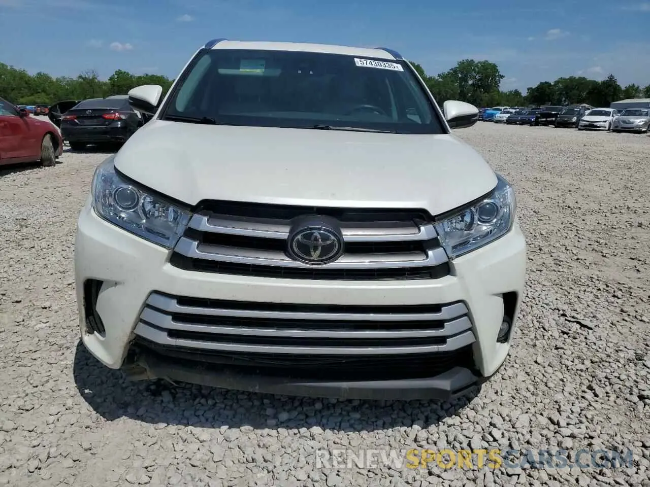 5 fotografías del automóvil dañado 5TDJZRFH2KS626015 TOYOTA HIGHLANDER 2019
