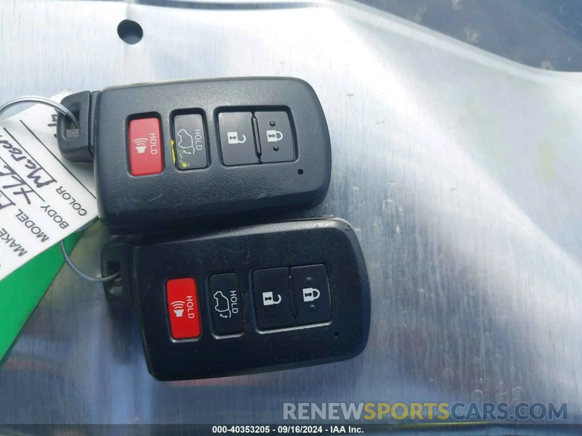 11 fotografías del automóvil dañado 5TDJZRFH2KS704356 TOYOTA HIGHLANDER 2019