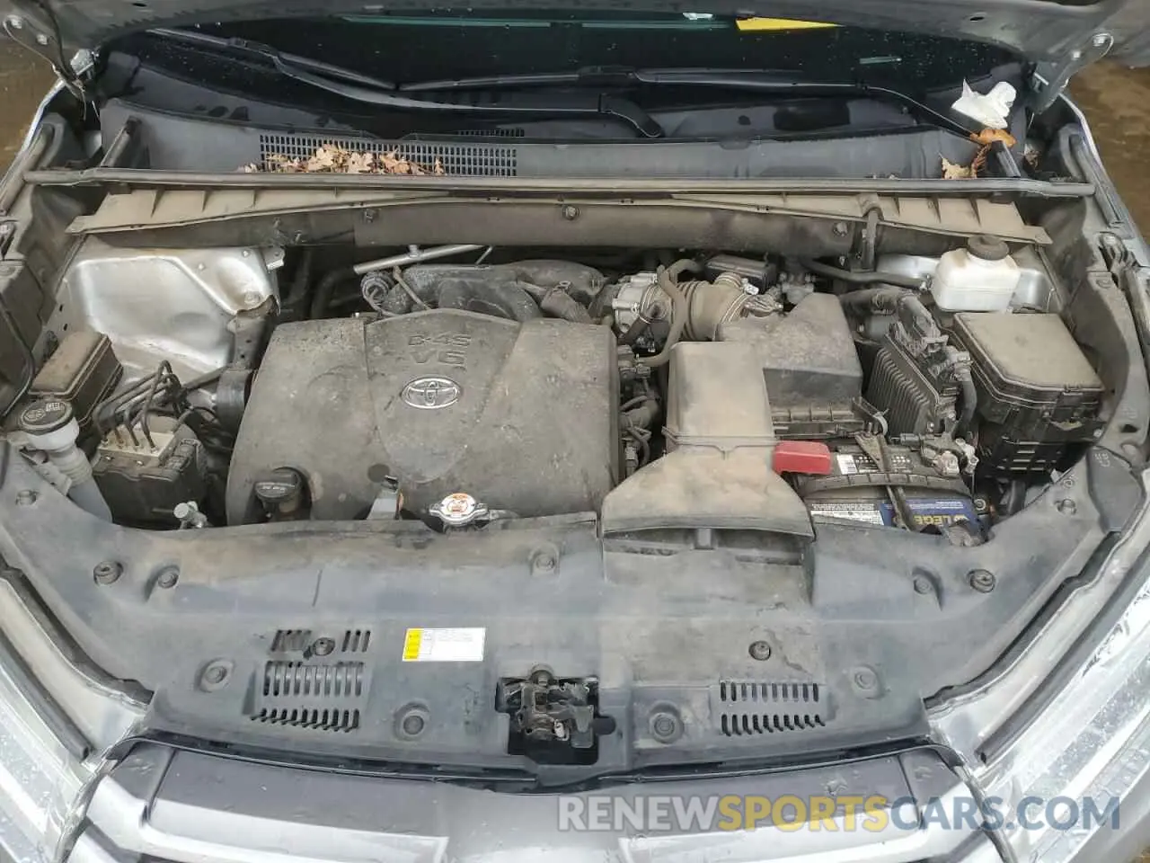 12 fotografías del automóvil dañado 5TDJZRFH3KS620420 TOYOTA HIGHLANDER 2019