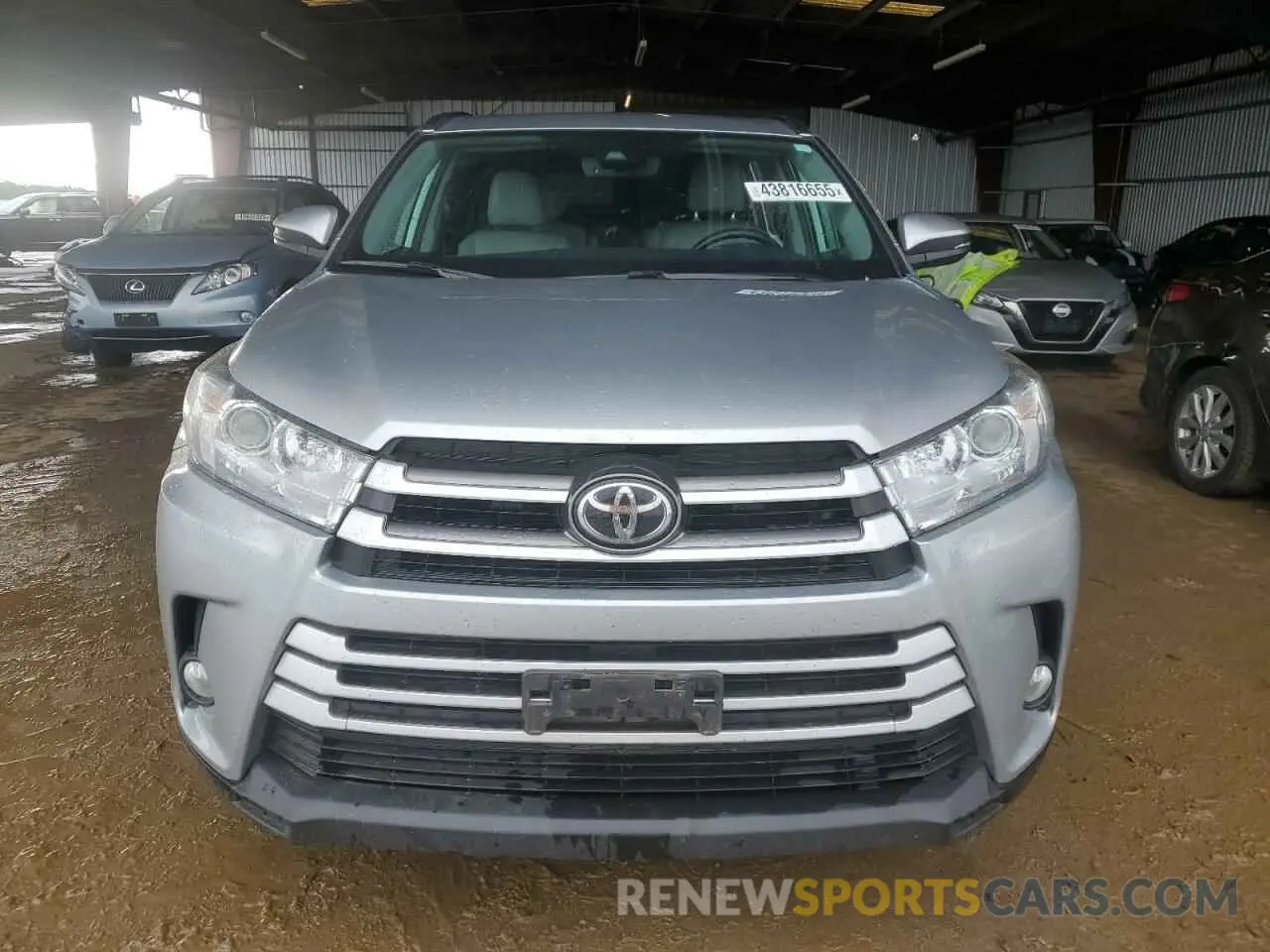 5 fotografías del automóvil dañado 5TDJZRFH3KS620420 TOYOTA HIGHLANDER 2019