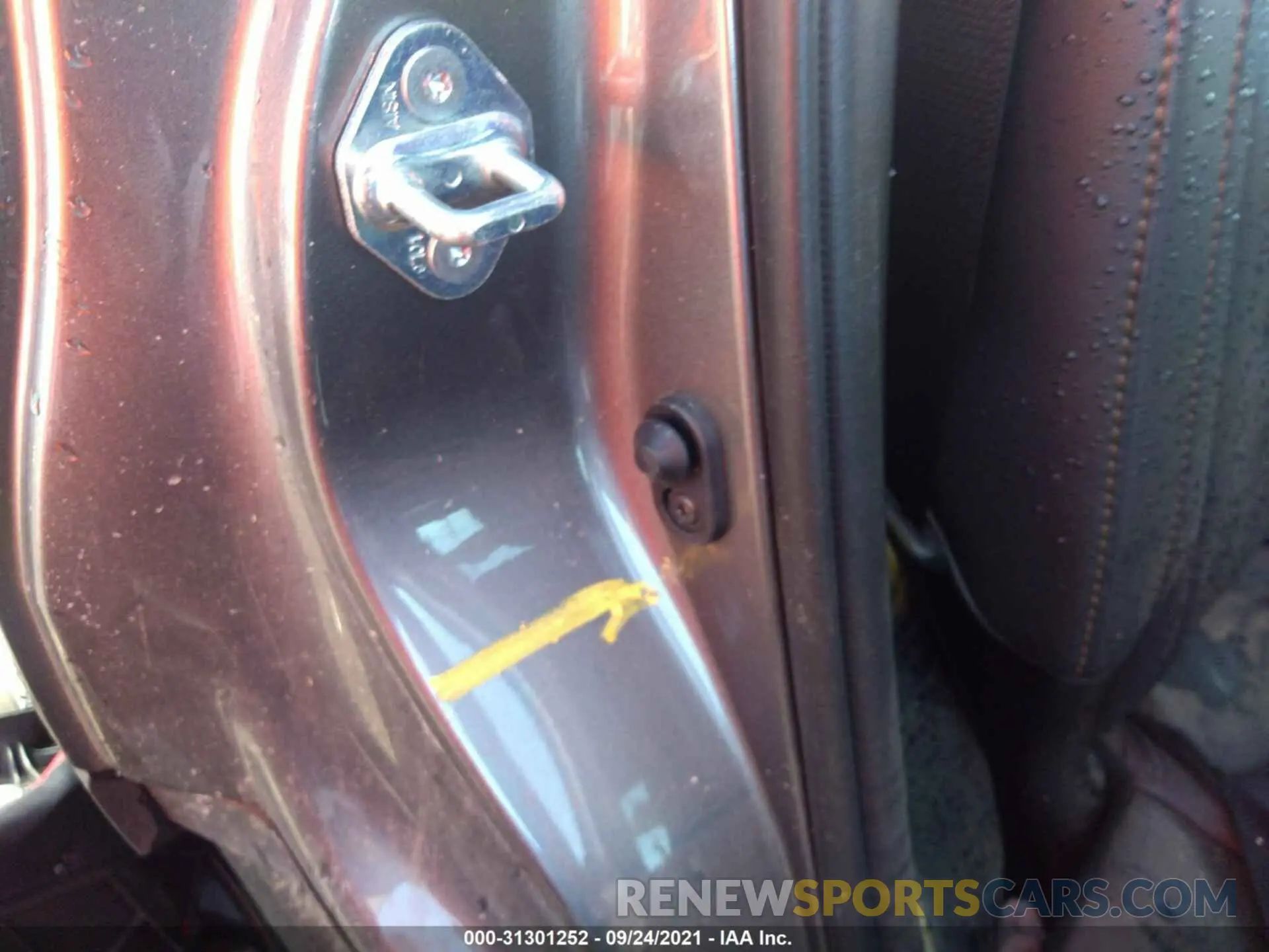 6 fotografías del automóvil dañado 5TDJZRFH3KS622913 TOYOTA HIGHLANDER 2019