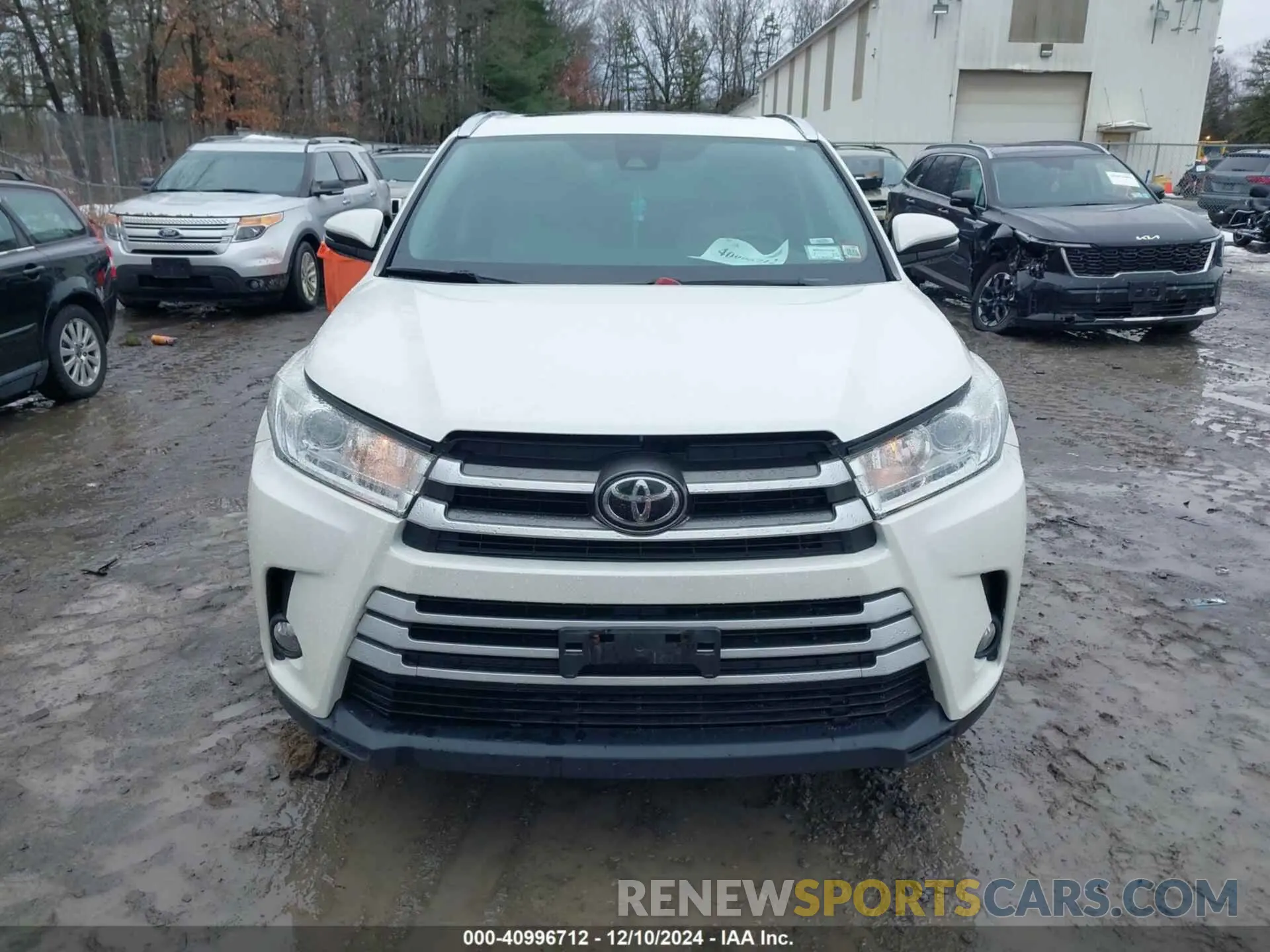 12 fotografías del automóvil dañado 5TDJZRFH3KS709839 TOYOTA HIGHLANDER 2019
